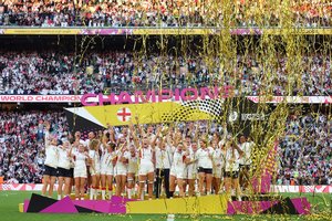 Moterų regbis pasikeitė amžiams: rekordais paženklintas pasaulio čempionatas pasiekė kosminį lygį