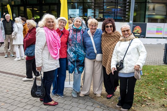 Močiučių Palanga – „Senjorų savaitėje“ šurmuliuoja tūkstančiai senjorų