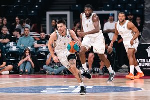 Skambus „BC Dubai“ prisistatymas – namuose nepalikta šansų Serbijos klubui