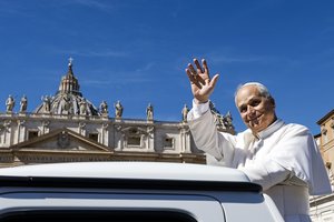 Popiežius Leonas XIV ir Schwarzeneggeris siekia sutelkti katalikus kovai su klimato kaita