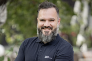 R. Šarpanov: rankos, protas ir DI – kokio ugdymo derinio reikia XXI amžiaus vaikui?