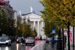 Sinoptikai skelbia, kada sulauksime permainų: šiltesnį orą palydės lietus
