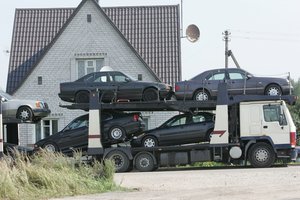 Perkantieji naudotą automobilį turėtų suklusti: aiškina, kaip iš tiesų reikia skaityti serviso istoriją