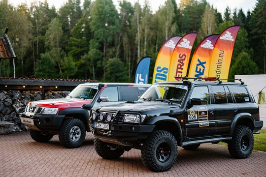 Startavo lietuviškuoju Dakaru vadinamas „Perimetras“: dalyviai mėgins apvažiuoti Lietuvą