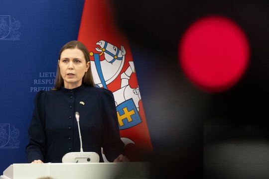 D. Šakalienė: siekiant plėsti dronų operatorių rengimą, kariuomenei reikės papildomų padalinių