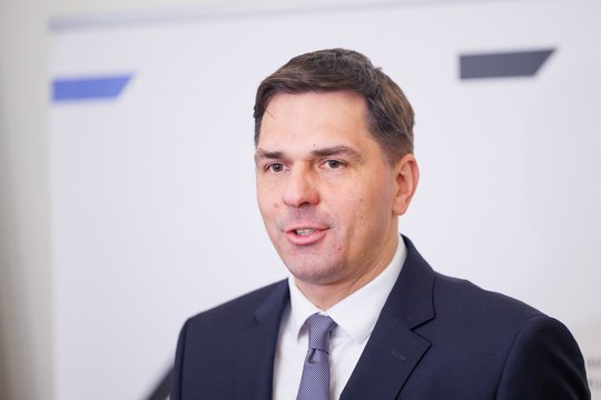 Kultūros komitetas kviečia I. Adomavičių į posėdį