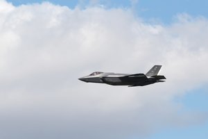 Lenkija pirks naikintuvams F-35 skirtas oras-oras raketas