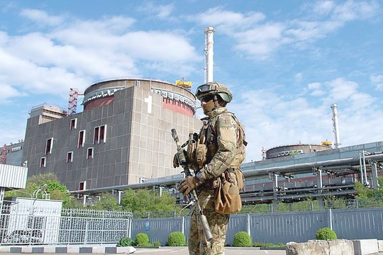 Apie pavojingus Ukrainos žaidimus kalbėjęs V. Putinas nepabūgo pagrasinti: atsakysime tuo pačiu