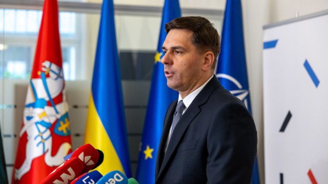 Kultūros ministras I. Adomavičius traukiasi iš pareigų: „Paskutinės dvi savaitės buvo itin įtemptos“