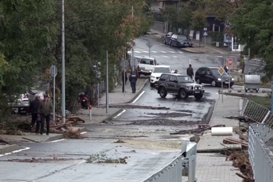 Bulgarijos kurorte dėl potvynių žuvo trys žmonės: skelbia – liūtys artimiausiu metu nesiliaus