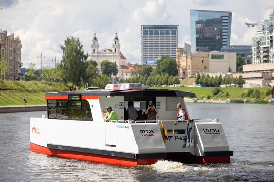 Keleivinės laivybos Nerimi sezoną planuojama baigti spalio pabaigoje