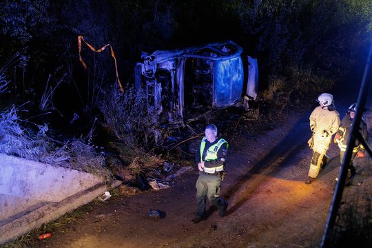 Šiurpi nelaimė Širvintų rajone: nuo tilto nulėkusiame automobilyje sudegė žmogus 