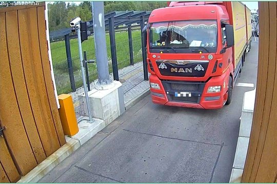 Iš Baltarusijos važiuojantis smarkiai apgirtęs moldavas gabeno alui skirtus kviečius