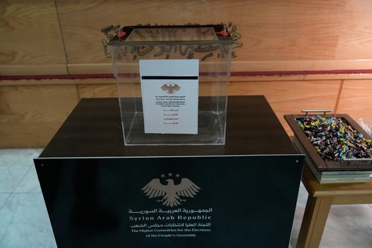 Sirijoje vyksta pirmieji rinkimai po al Assado nuvertimo