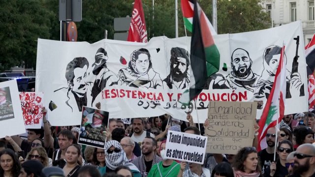 Dešimtys tūkstančių visoje Europoje protestuoja prieš karą Gazoje: Romoje – agresijos protrūkis