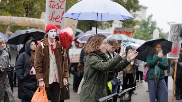 Pačiame Vilniaus centre – kultūros bendruomenės šokiai ir aiški žinutė G. Nausėdai