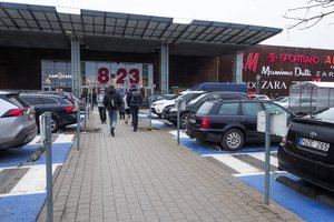 Prie prekybos centrų – neįprastas vaizdas: aiškina, kodėl tai svarbu ir ką visa tai reiškia