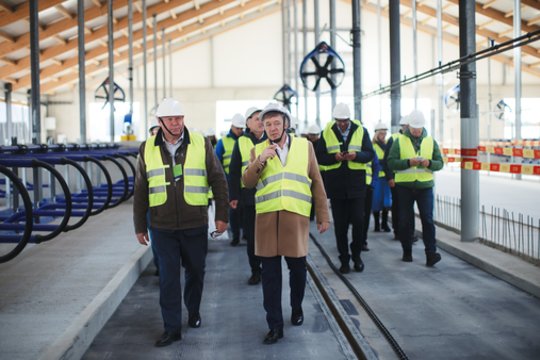 Didžiausiame karvių fermų komplekse Europoje pristatytas pieno gamybos plėtros planas Lietuvai iki 2035 metų