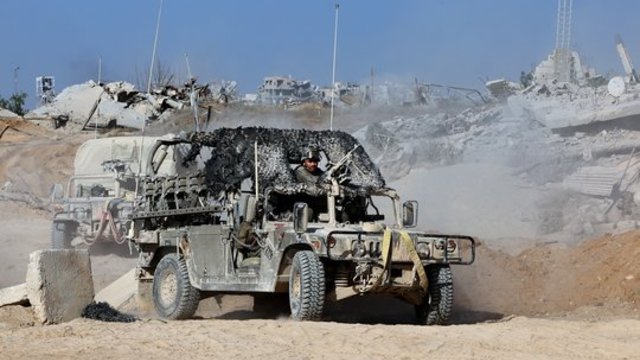 Izraelis mini antrąsias „Hamas“ išpuolio metines: 47 įkaitai vis dar nelaisvėje