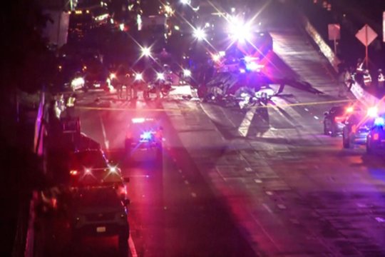 Kalifornijoje vos pakilęs sudužo medicinos pagalbos sraigtasparnis: trys skridę žmonės – kritinės būklės