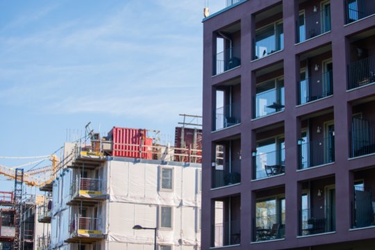 Seimas linkęs leisti pensijų fondams investuoti į nekilnojamąjį turtą