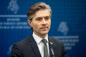 K. Budrys su kariniais atstovais NATO aptarė Aljanso šalių oro erdvės pažeidimus