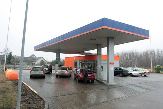 Tyrimas atskleidė, kurias degalines gyventojai vertina prasčiausiai