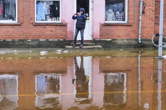 Rūsys virto baseinu, kilimai – kempinėmis: kiek kainuoja audrų padaryta žala?