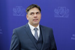 I. Adomavičius melu vadina A. Tapino paskelbtą informaciją: jie per daug filmų žiūri