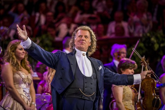 Iššluoti visi bilietai į valsų karaliaus Andre Rieu koncertą: skelbiamas antras pasirodymas Kaune