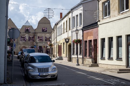 Kėdainiuose – neeilinė situacija dėl neįvykusio gatvės remonto: miestas virsta košmaru