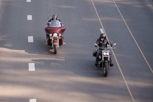 Norintiems vairuoti motociklus – ruošia dovanėlę: siūlo lengvinti egzaminą