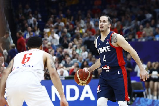 Skandalingasis prancūzas siekia prisiteisti milijoninę sumą iš „Barcelonos“