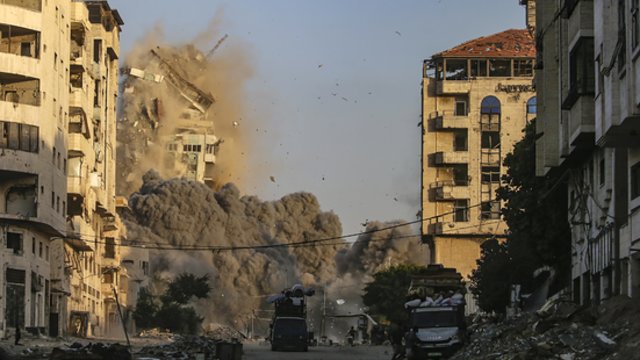 Po antrųjų išpuolio prieš Izraelį metinių – besitęsiantys sprogimai Gazoje: „Hamas“ prašo garantijų