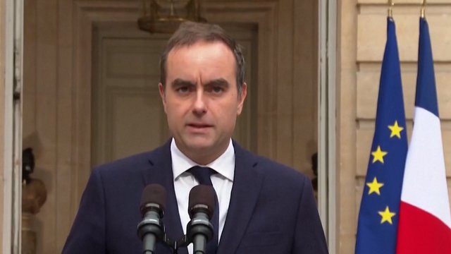 Prakalbo atsistatydinęs Prancūzijos premjeras: turi gerų žinių