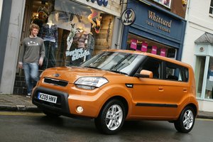 Tokio automobilio rinkoje nebeliks: populiaraus ir nebrangaus modelio atsisako dėl rimtų priežasčių