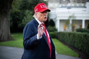 D. Trumpas paragino įkalinti demokratus – Čikagos merą ir Ilinojaus gubernatorių