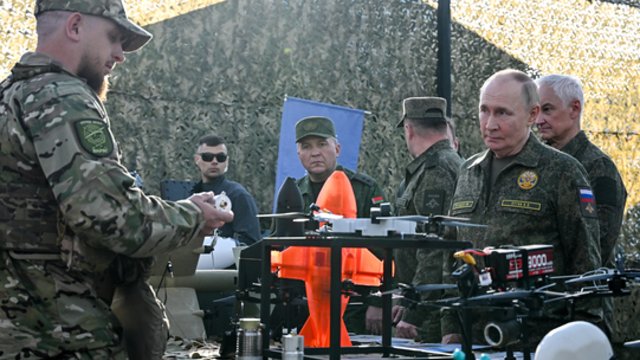 „Naudoja dyzeliną, taupytą juodai dienai“: V. Zelenskis – apie kritinį tašką Rusijai