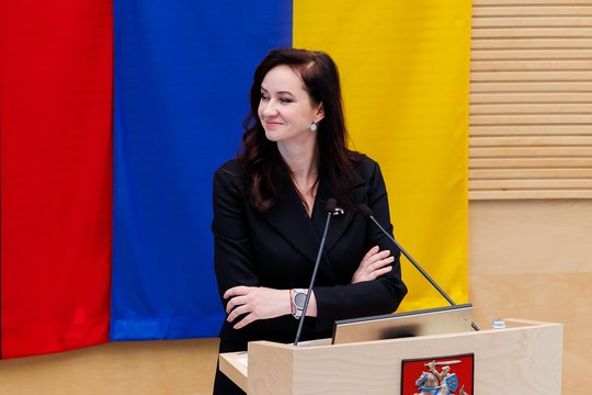 Kaip niekad kritiška I. Ruginienės kalba: sulaukė klausimo, ar ją parašė R. Žemaitaitis