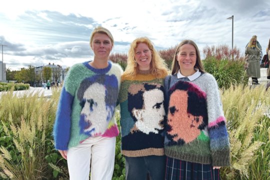 Tekstilininkės idėja sužavėjo būrį mezgėjų: M.K. Čiurlionio portretai – ant megztinių