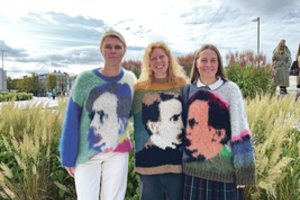 Tekstilininkės idėja sužavėjo būrį mezgėjų: M.K. Čiurlionio portretai – ant megztinių