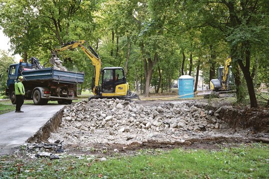 Kaunas atsisveikina su keistu palikimu: po žeme tūnojęs tualetas virs istorija