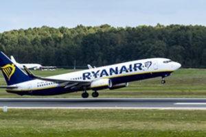 Šešios minutės iki katastrofos: „Ryanair“ lėktuvo pilotas pasiuntė nelaimės signalą
