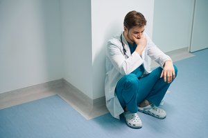 PSO: trečdalį Europos gydytojų ir slaugytojų kamuoja depresija