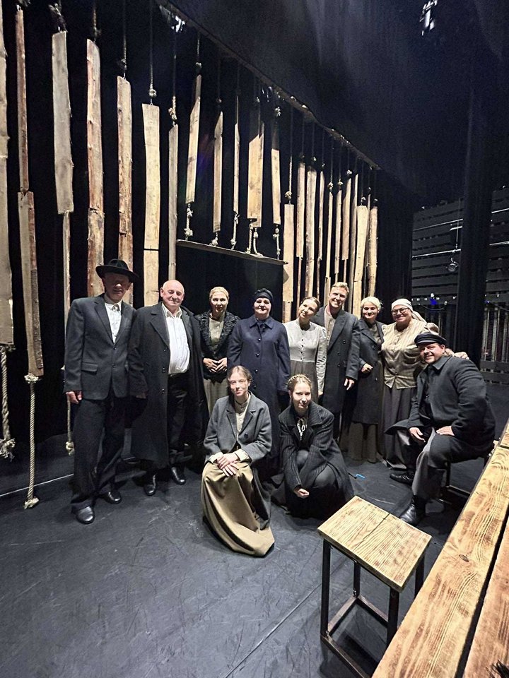 Priekulės meno ir kultūros centro Ernsto Vicherto teatro trupė gastroliavo Monake.<br>Teatro archyvo nuotr.