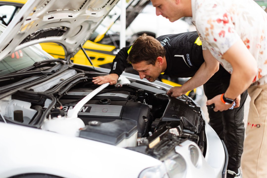 „Ring Challenge“ finale naujokams greitėti padės lenktynių inžinierius