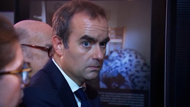 E. Macronas premjeru paskyrė neseniai atsistatydinusį S. Lecornu: pastarasis netrykšta noru tęsti darbą
