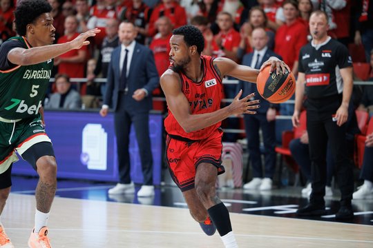 Paaiškėjo kada į aikštelę grįš traumą patyręs J. Hardingas