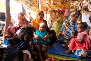 Per RSF smūgius pabėgėlių stovyklai Sudane žuvo 60 žmonių