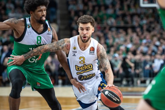 Gynėjo sugrįžimu pažymėtose rungtynėse – užtikrinta „Fenerbahce“ pergalė Turkijos lygoje